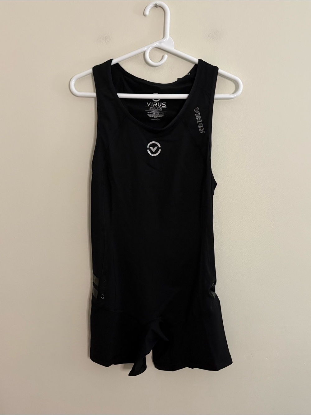 NWT Virus Elevate V2 Women's Singlet Black Size XL Weightlighting Performance